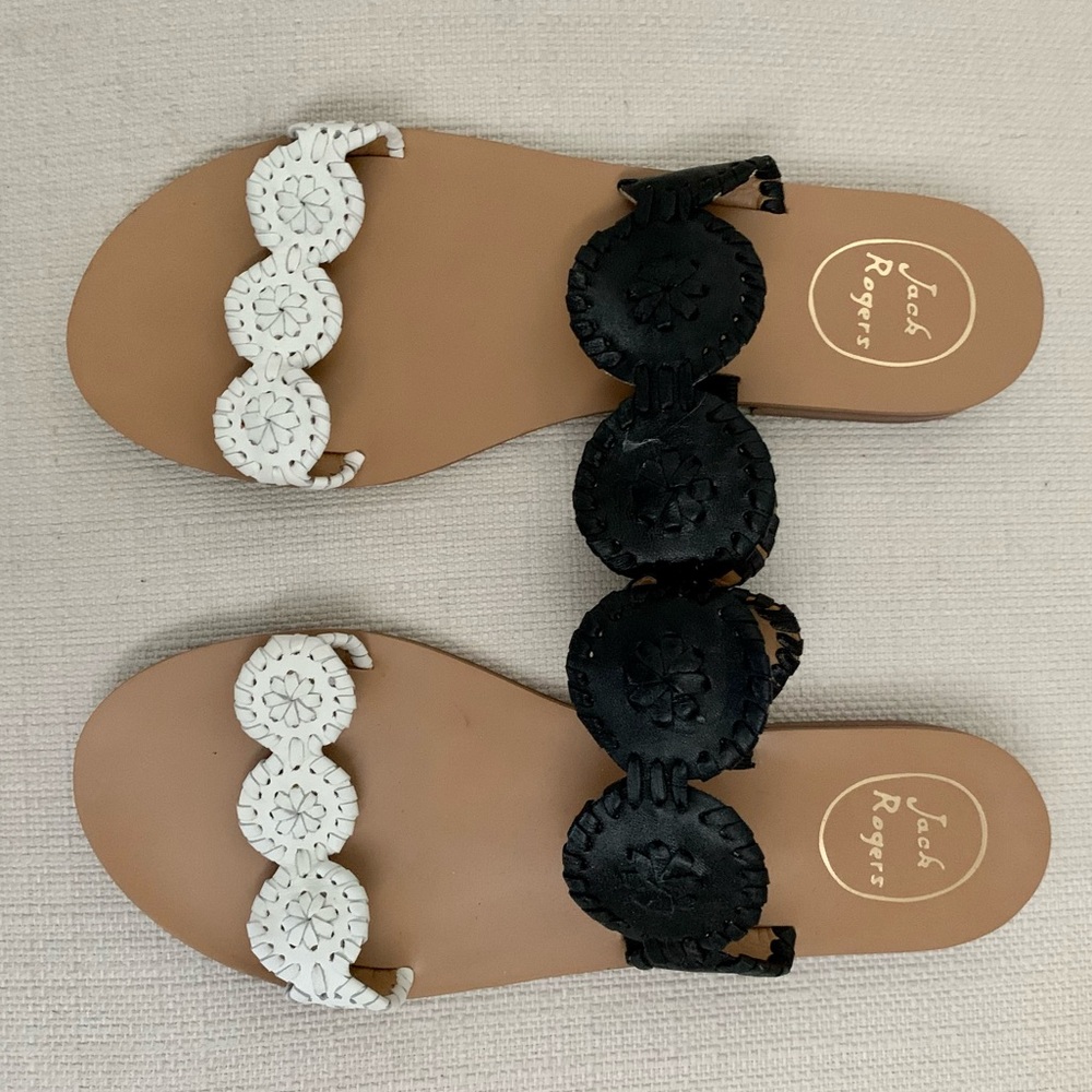 Jack Rogers Lauren sandals black & white barely worn next to new